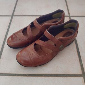 Clarks EUC Kessa Agnes Mary Jane 10M Brown Leather Women's Shoes